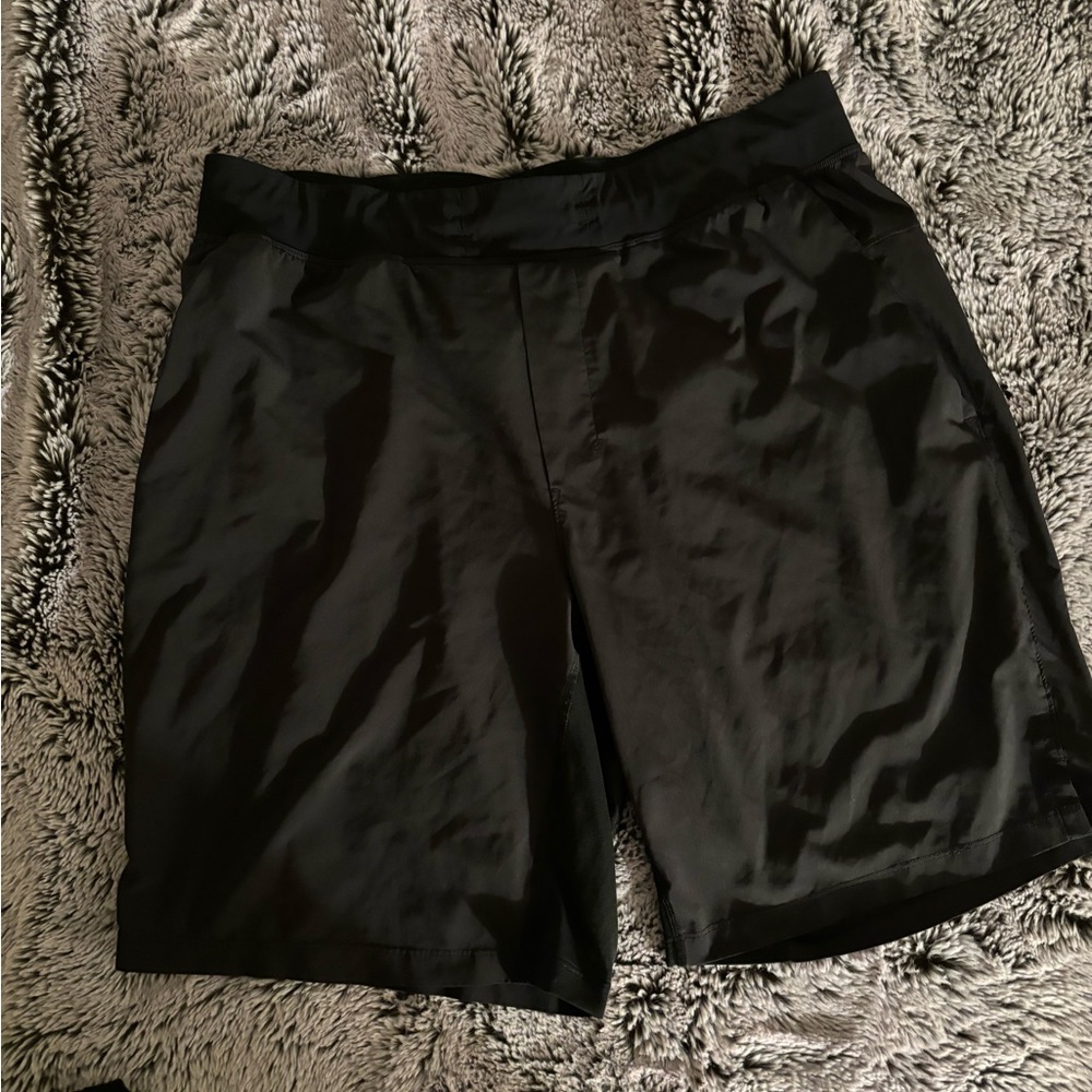 Lululemon Men's Black Athletic Shorts